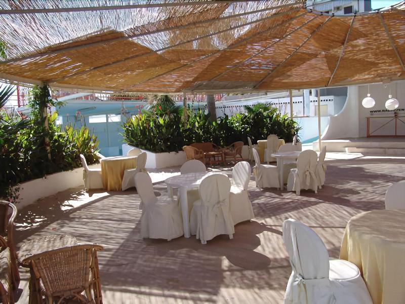 Palazzo Reginella Aparthotel Bovalino Marina Eksteriør bilde