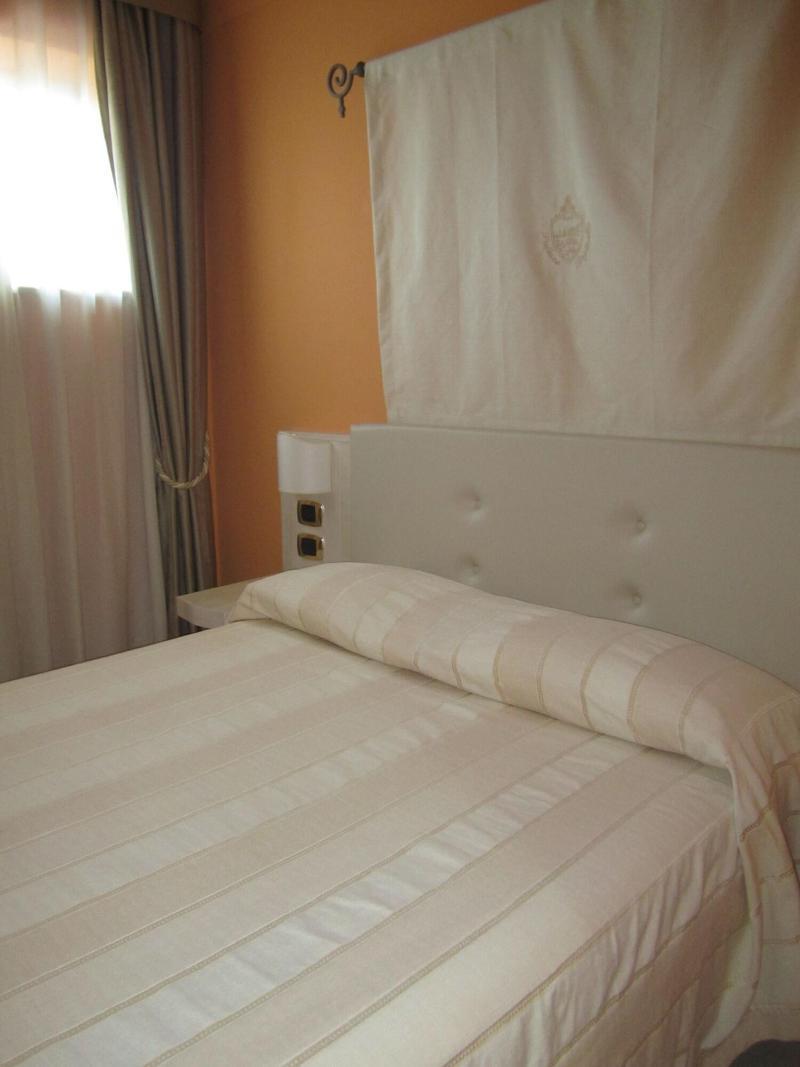 Palazzo Reginella Aparthotel Bovalino Marina Eksteriør bilde
