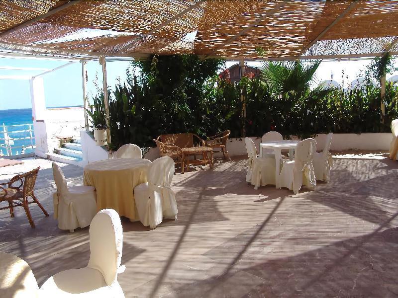 Palazzo Reginella Aparthotel Bovalino Marina Eksteriør bilde