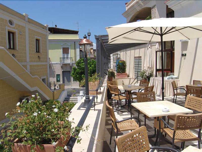Palazzo Reginella Aparthotel Bovalino Marina Eksteriør bilde
